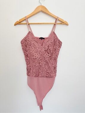 IRIS Pink Lace Bodysuit Floral Crochet Cami Top Size Large